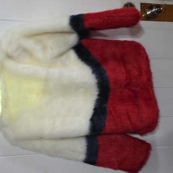 Fashion Nova Women's Faux Fur Coat Red/Black/White Glamcore TV Mob Wife Sz L EUC - Picture 4 of 9